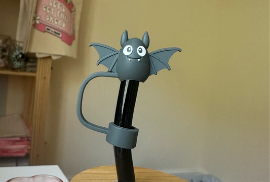 Bat Straw Topper